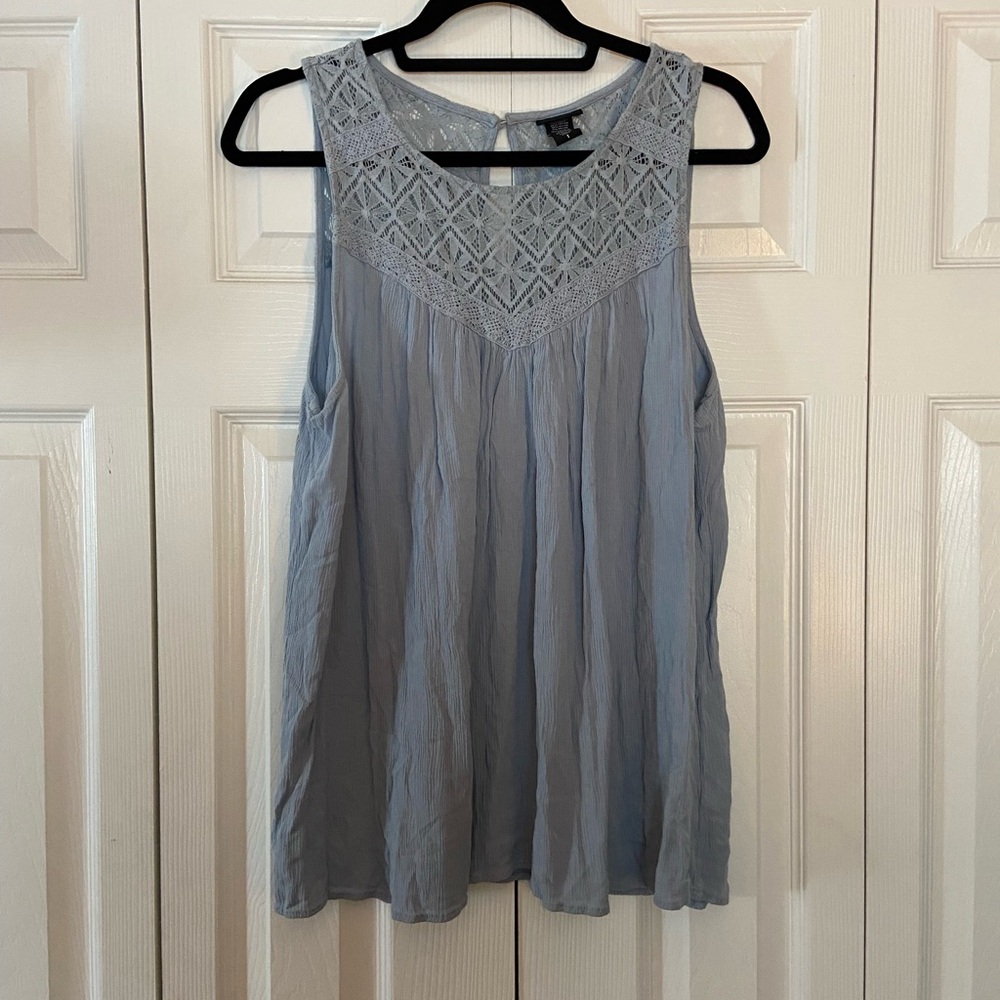 Women's Sleeveless Lace Top - Light Blue